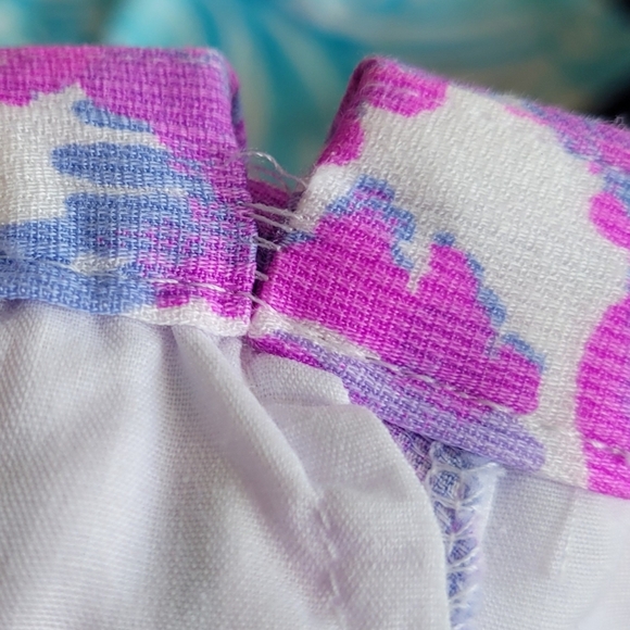 Lilly Pulitzer Purple Blue and Pink Hidden Flamingo Patterned Shorts Size 00 - Picture 5 of 6